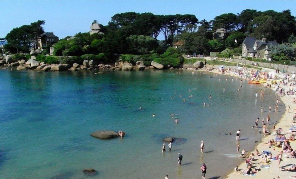 A Cote Du Port De Ploumanac'h * Perros-Guirec